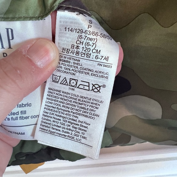 Gap Kids Reversible Camo Puffer Coat Size Small - Picture 6 of 6